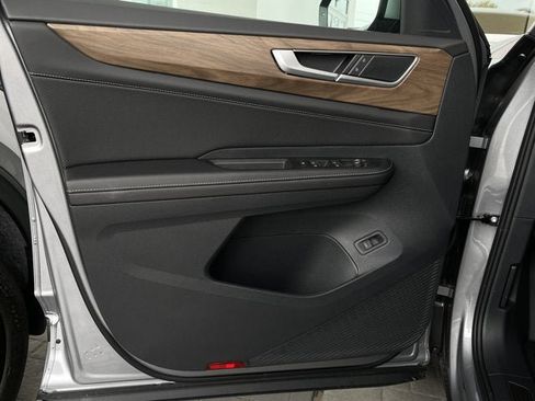 New 2026 Volkswagen Atlas SE image 9