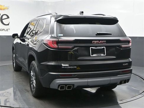 Used 2025 GMC Acadia Elevation image 37