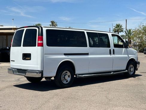 Used 2019 Chevrolet Express 3500 LT w/ LT Preferred Equipment Group RWD image 3