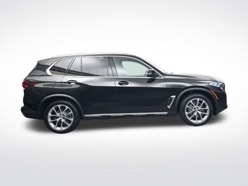 New 2026 BMW X5 xDrive40i image 3