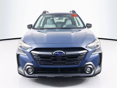 Used 2025 Subaru Outback Premium w/ Popular Package #1A AWD/4WD image 6