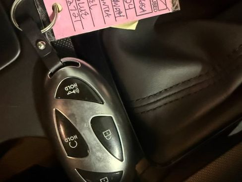 Used 2024 Hyundai Elantra SEL FWD image 42