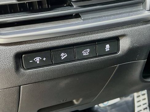 Used 2024 Kia Telluride SX image 10