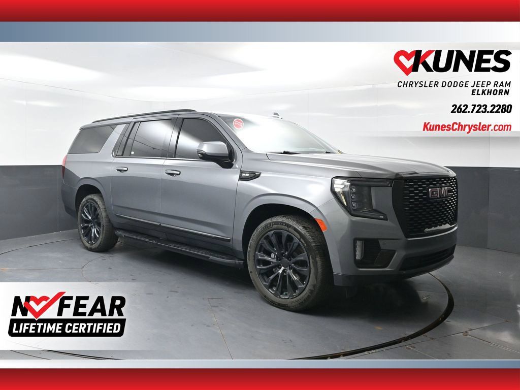 Used 2021 GMC Yukon XL Denali AWD/4WD image 1
