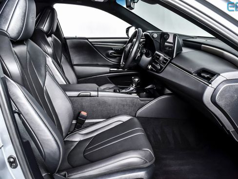 Used 2024 Lexus ES 300h F Sport w/ Accessory Package (Z2) FWD image 25