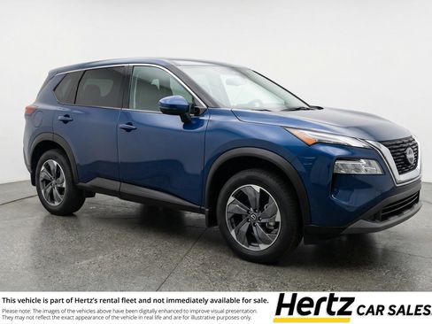 Used 2025 Nissan Rogue SV image 1