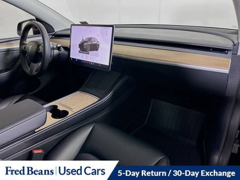 Used 2024 Tesla Model Y Long Range AWD/4WD image 34