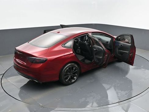 Used 2015 Chrysler 200 S w/ Comfort Group image 27