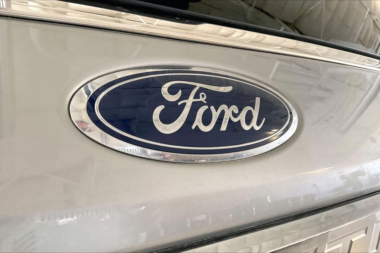 Used 2021 Ford Expedition Limited AWD/4WD image 31