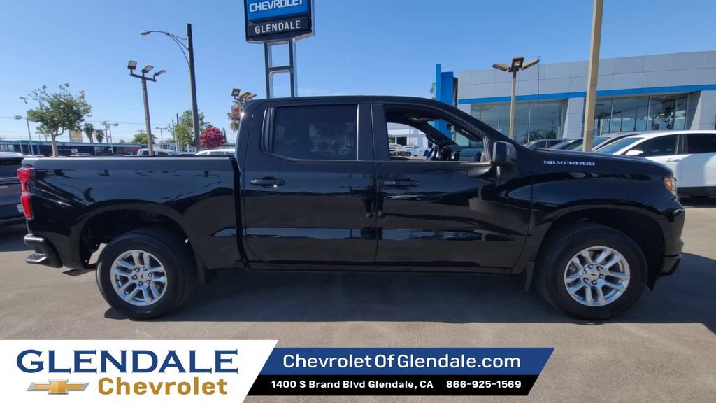 Used 2026 Chevrolet Silverado 1500 RST RWD image 9