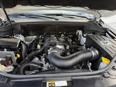 Used 2019 Jeep Grand Cherokee Summit image 19