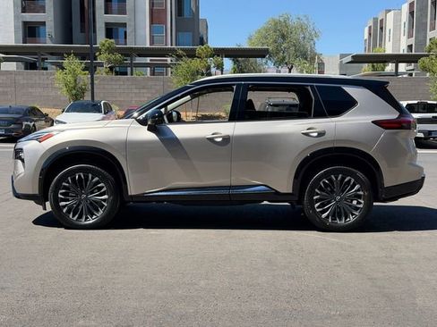 New 2026 Nissan Rogue Platinum AWD/4WD image 2