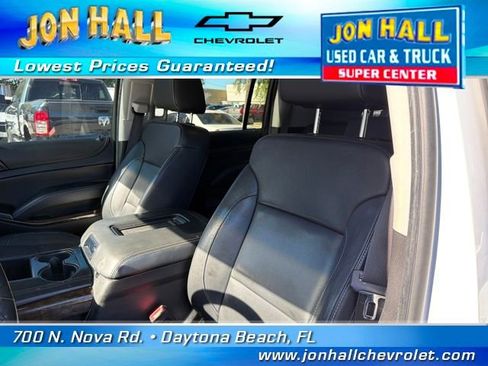 Used 2018 Chevrolet Suburban LT image 22