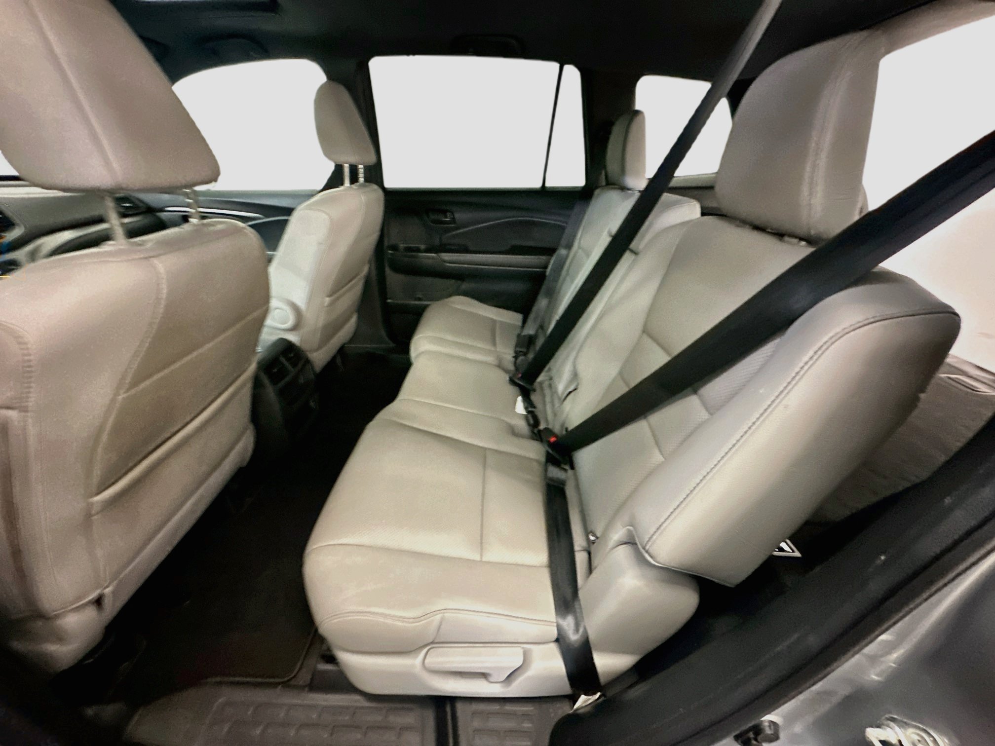 Used 2023 Honda Passport EX-L image 29