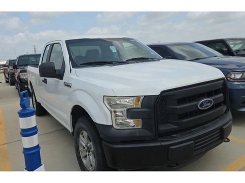 Used 2017 Ford F150 XL w/ Equipment Group 101A Mid AWD/4WD image 5