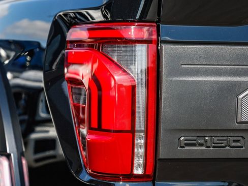 Used 2025 Ford F150 Raptor AWD/4WD image 8