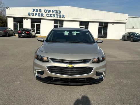 Used 2016 Chevrolet Malibu LT image 9