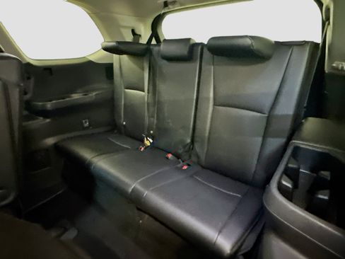 Used 2025 Toyota Grand Highlander AWD image 30