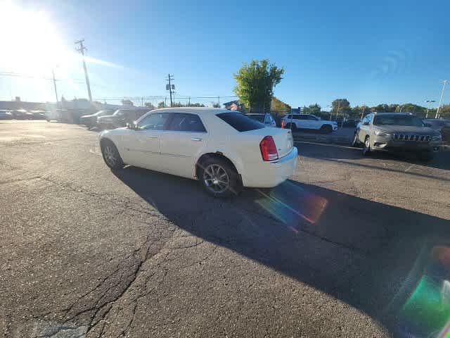 Used 2010 Chrysler 300 C w/ Luxury Group II AWD/4WD image 22