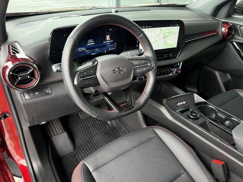Used 2025 Chevrolet Equinox RS w/ Safety and Technology Package FWD image 16