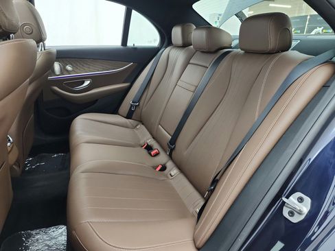 Used 2022 Mercedes-Benz E 350 Sedan image 15