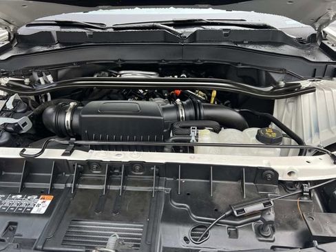 Certified 2022 Ford Explorer Platinum w/ Equipment Group 601A image 11