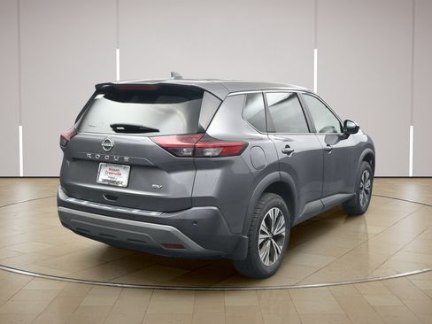Certified 2023 Nissan Rogue SV FWD image 7