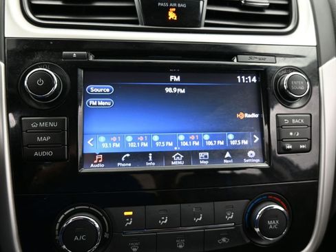 Used 2018 Nissan Altima 2.5 SR w/ SR Midnight Edition image 23