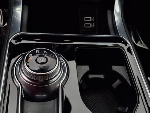 Used 2020 Ford Edge Titanium w/ Equipment Group 301A image 12