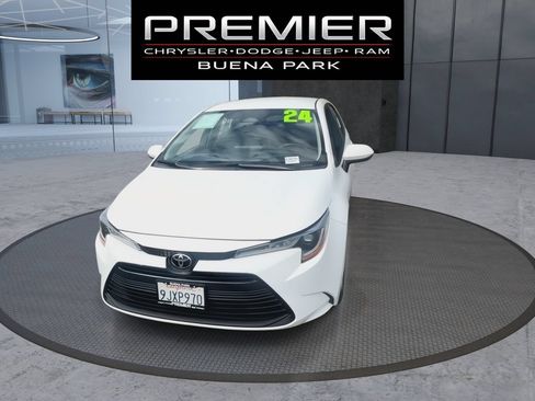Used 2024 Toyota Corolla LE FWD image 3