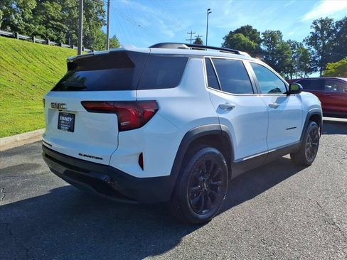 Used 2026 GMC Terrain Elevation w/ Elevation Premium Package AWD/4WD image 3