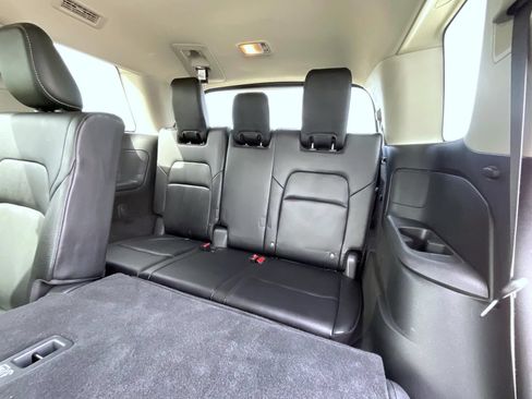 Used 2023 Nissan Pathfinder SL AWD/4WD image 21