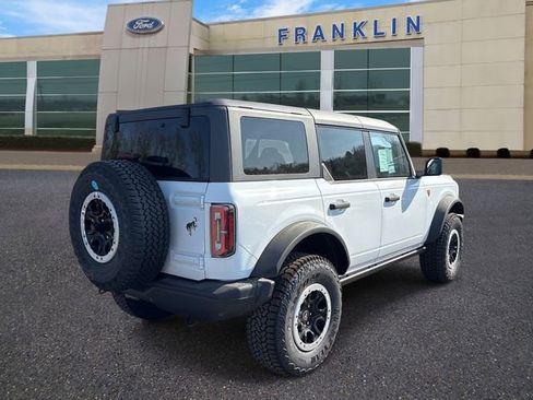 New 2026 Ford Bronco Badlands w/ Sasquatch Package AWD/4WD image 7