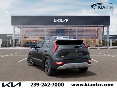 New 2026 Kia Niro EX FWD image 4