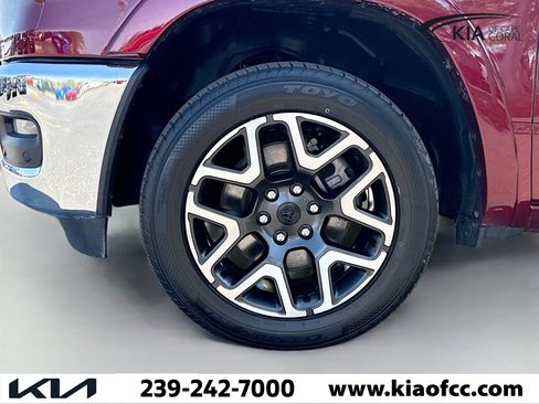 Used 2025 RAM 1500 Laramie image 40