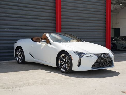 Used 2021 Lexus LC 500 Convertible w/ Touring Package RWD image 2