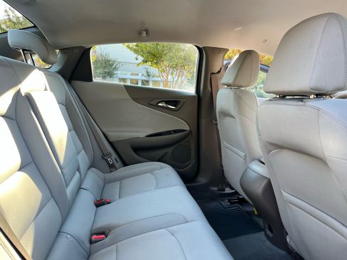 Used 2017 Chevrolet Malibu LS w/ LPO, Convenience Package 2 image 19