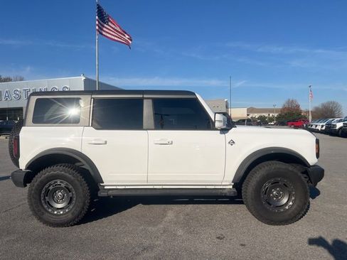 Used 2024 Ford Bronco Outer Banks image 7