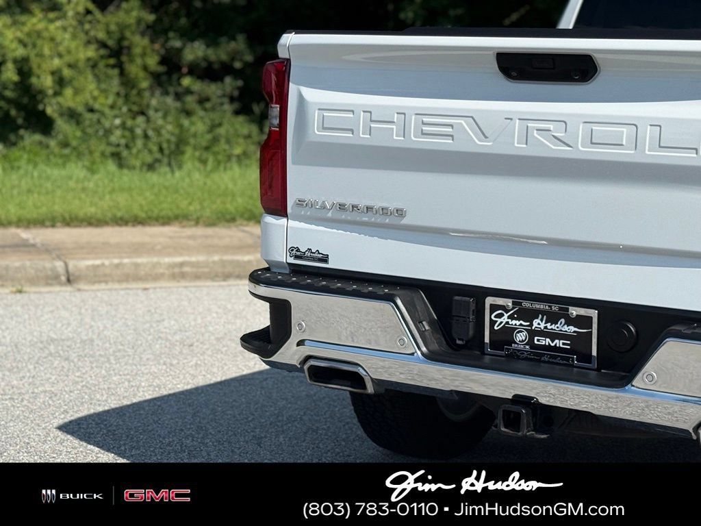 Certified 2023 Chevrolet Silverado 1500 LTZ w/ LTZ Premium Package AWD/4WD image 16