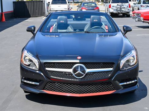 Used 2016 Mercedes-Benz SL 550 image 2