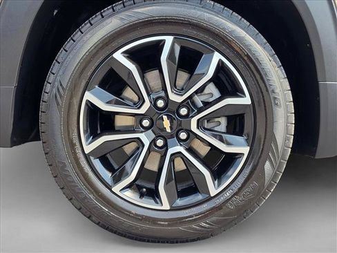 Used 2021 Chevrolet TrailBlazer ACTIV w/ Sun and Liftgate Package AWD/4WD image 9
