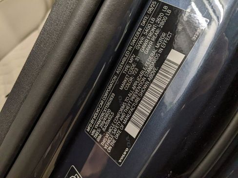 New 2026 Volvo XC60 B5 Plus w/ Protection Package Premier image 30