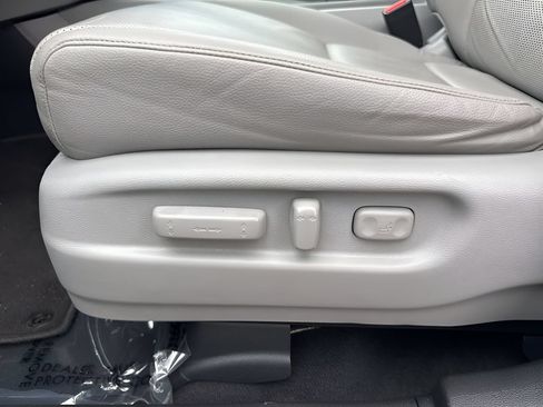 Used 2023 Honda Ridgeline RTL-E image 11