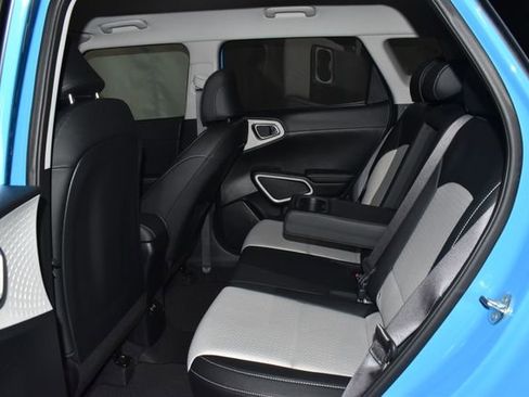 Used 2023 Kia Soul GT-Line image 30