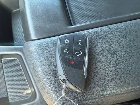 Used 2025 Chevrolet Silverado 1500 LT w/ Z71 Off-Road Package AWD/4WD image 59