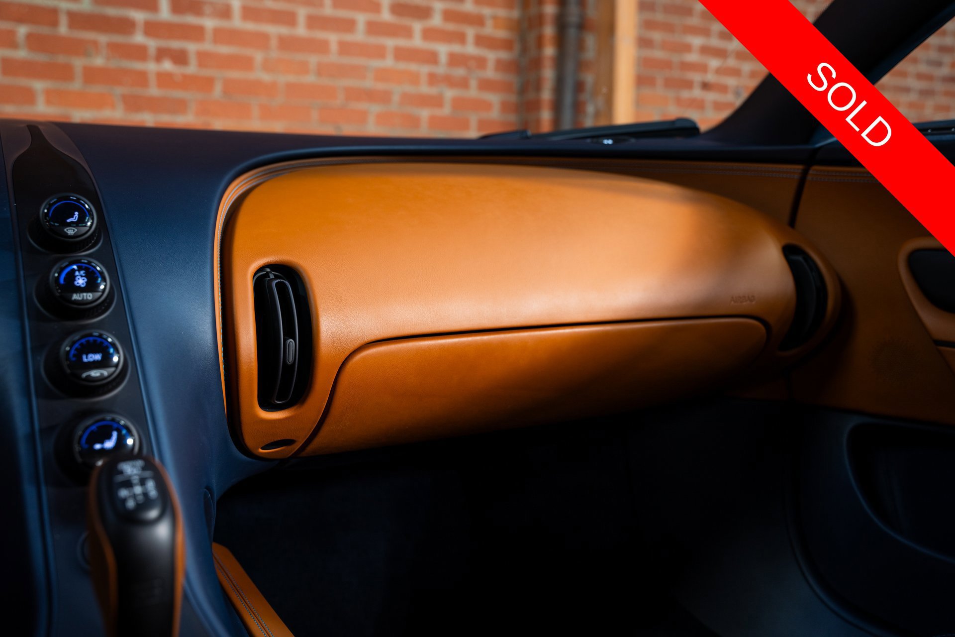 Used 2023 Bugatti Chiron AWD/4WD image 23