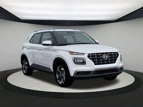 New 2026 Hyundai Venue SEL image 13