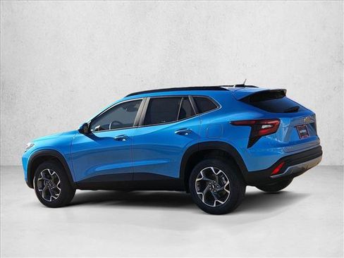 New 2026 Chevrolet Trax LT w/ Driver Confidence Package image 9