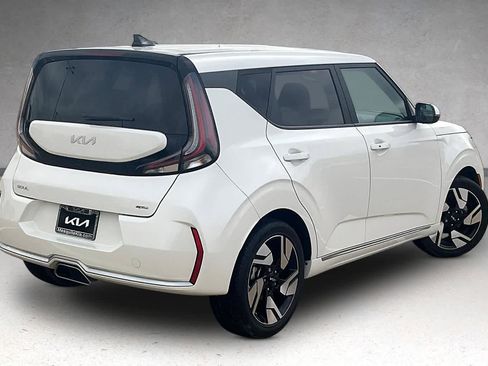 Used 2024 Kia Soul GT-Line w/ GT-Line Technology Package FWD image 22