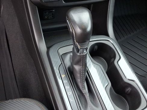 Used 2022 GMC Canyon AT4 AWD/4WD image 14
